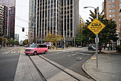 首个国产女性向3A游戏升级 《以闪亮之名》新版官宣